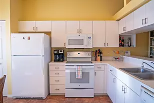 6401 99th Way N, Saint Petersburg, FL 33708 - Photo 9