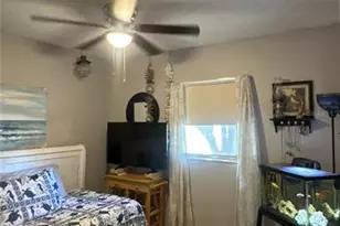 7851 84th Ln, Seminole, FL 33777 - Photo 17