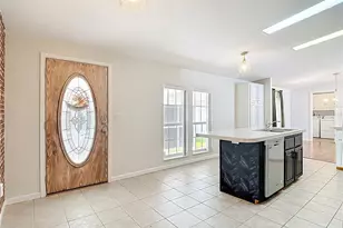 5745 Pawnee St, Zephyrhills, FL 33542 - Photo 11