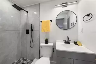 2520 W Knollwood St, Tampa, FL 33614 - Photo 9