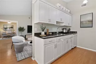 10006 87th St, Seminole, FL 33777 - Photo 7