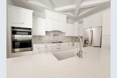 407 Georgia Avenue, Crystal Beach, FL 34681 - Photo 3