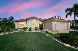 1619 Brookton Green Dr, Sun City Center, FL 33573 - Photo 1