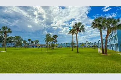 4880 Locust Street NE #322, Saint Petersburg, FL 33703 - Photo 25