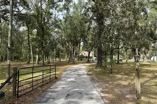 13517 Citrus Way, Brooksville, FL 34601 - Photo 31