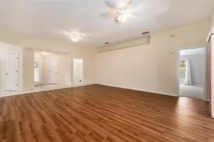 29418 Schinnecock Hills Ln, San Antonio, FL 33576 - Photo 5