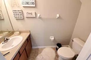 8342 Pine River Rd, Tampa, FL 33637 - Photo 5