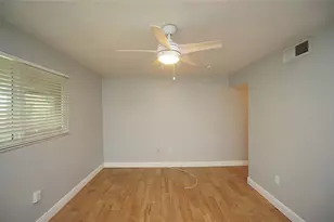 760 S Village Dr N, Saint Petersburg, FL 33716 - Photo 11