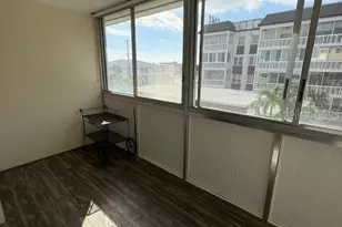 147 Bluff View Dr, Belleair Bluffs, FL 33770 - Photo 9