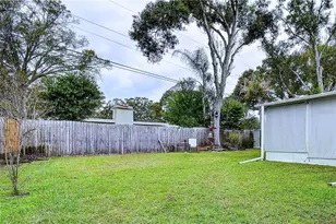 594 Deville Dr E, Largo, FL 33771 - Photo 23