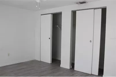 10115 Wheatley Hills Court, Tampa, FL 33615 - Photo 7