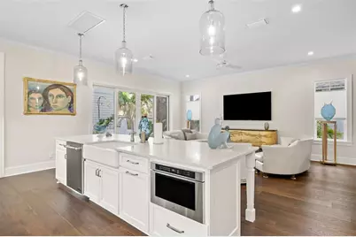 319 12th Avenue NE, Saint Petersburg, FL 33701 - Photo 17