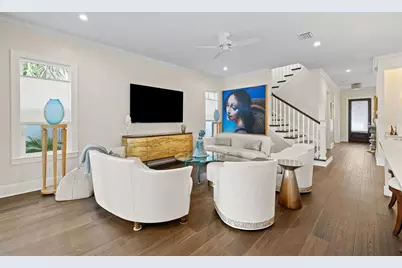 319 12th Avenue NE, Saint Petersburg, FL 33701 - Photo 9