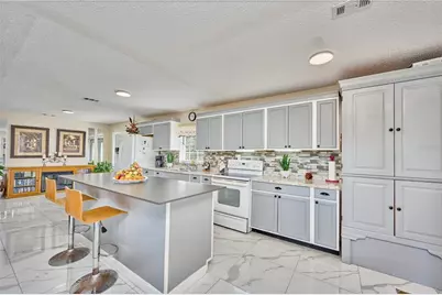 2471 Park Avenue, Indian Lake Estates, FL 33855 - Photo 3