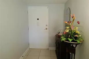 225 Country Club Dr, Largo, FL 33771 - Photo 11