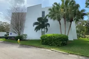 225 Country Club Dr, Largo, FL 33771 - Photo 7