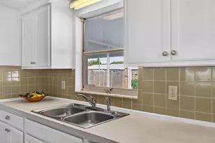 3632 Pensdale Dr, New Port Richey, FL 34652 - Photo 11