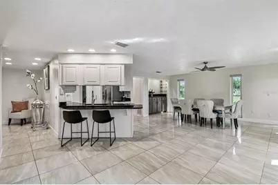 10073 S Yacht Club Drive, Treasure Island, FL 33706 - Photo 17