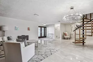 10073 S Yacht Club Dr, Treasure Island, FL 33706 - Photo 5