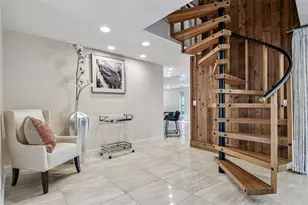 10073 S Yacht Club Dr, Treasure Island, FL 33706 - Photo 31