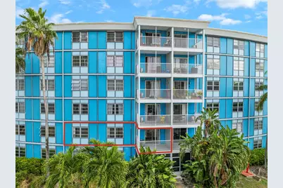 3315 58th Avenue S #208, Saint Petersburg, FL 33712 - Photo 1