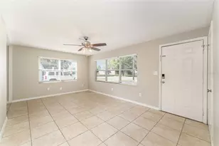 938 Golden Rule Ct S, Lakeland, FL 33803 - Photo 3