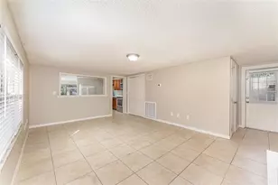 938 Golden Rule Ct S, Lakeland, FL 33803 - Photo 5