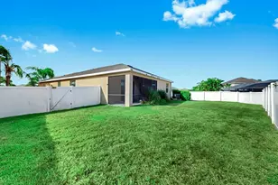 2408 Nighthawk Landing Ct, Ruskin, FL 33570 - Photo 35