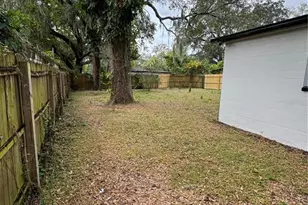 1619 E Marks Dr, Tampa, FL 33604 - Photo 13