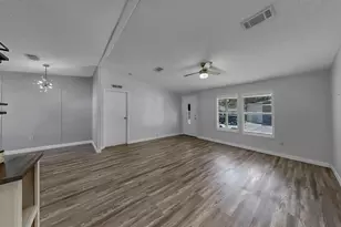 8304 Fantasia Park Way, Riverview, FL 33578 - Photo 9