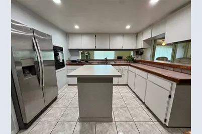 5210 Jersey Avenue S, Gulfport, FL 33707 - Photo 3