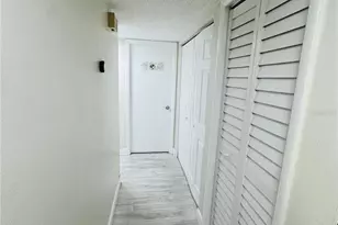 4724 Christa Ct, Tampa, FL 33614 - Photo 17