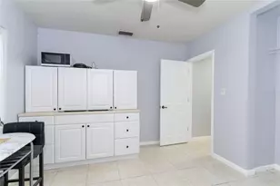 1802 E Knollwood St, Tampa, FL 33610 - Photo 19