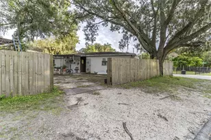 1802 E Knollwood St, Tampa, FL 33610 - Photo 11