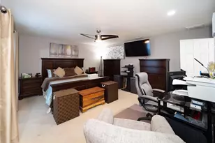 30930 Temple Stand Ave, Wesley Chapel, FL 33543 - Photo 15
