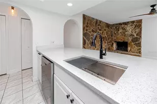 9817 San Sierra Way, Port Richey, FL 34668 - Photo 17