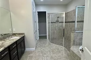 6104 Champions Row St, Bradenton, FL 34210 - Photo 11