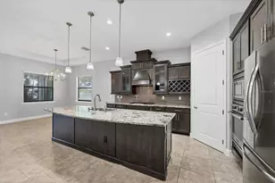 6104 Champions Row St, Bradenton, FL 34210 - Photo 13