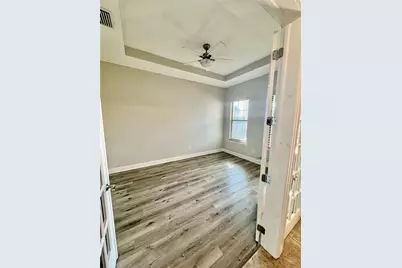 6104 Champions Row Street, Bradenton, FL 34210 - Photo 3