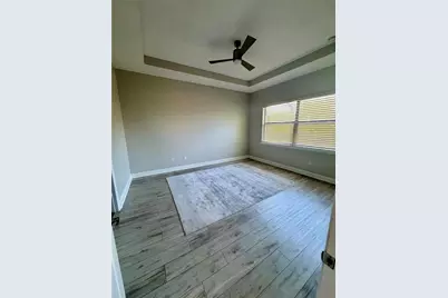 6104 Champions Row Street, Bradenton, FL 34210 - Photo 9