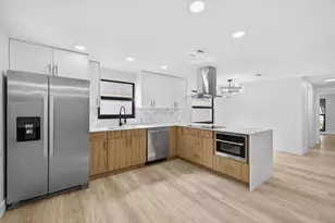 7905 Timberlane W Dr, Tampa, FL 33615 - Photo 13