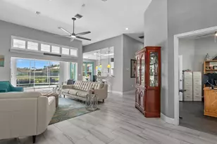 306 Venice Golf Club Dr, Venice, FL 34292 - Photo 5