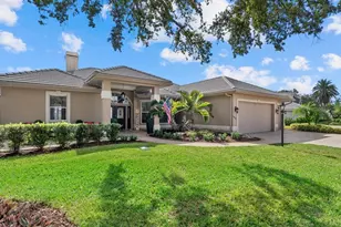 306 Venice Golf Club Dr, Venice, FL 34292 - Photo 3