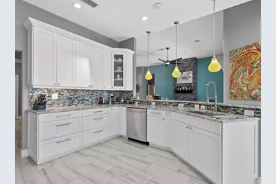 306 Venice Golf Club Drive, Venice, FL 34292 - Photo 13