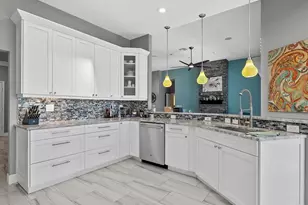 306 Venice Golf Club Dr, Venice, FL 34292 - Photo 13