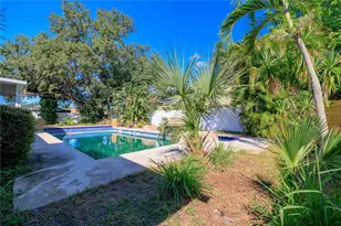 8231 36th Ave N, Saint Petersburg, FL 33710 - Photo 17