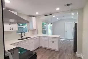 2546 50th Ave N, Saint Petersburg, FL 33714 - Photo 7