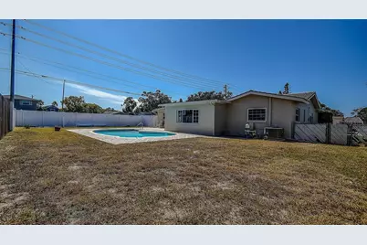 8601 139th Street, Seminole, FL 33776 - Photo 21