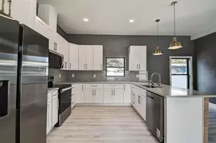 5200 7th Ave N, Saint Petersburg, FL 33710 - Photo 17