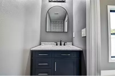 5200 7th Avenue N, Saint Petersburg, FL 33710 - Photo 19